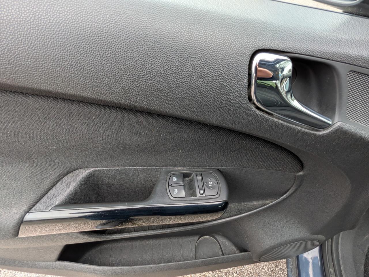 OPEL CORSA 1.2 80cv benzina - UNICO PROPRIETARIO – 2008 NEOPATENTATI