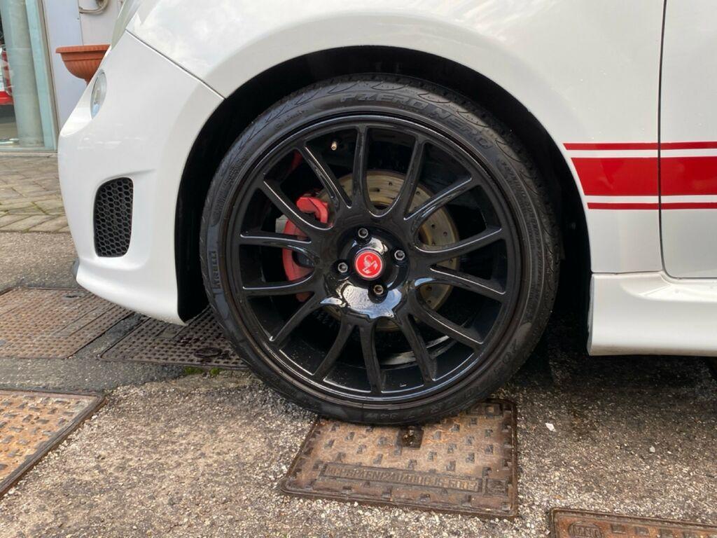 Abarth 595 1.4 Turbo T-Jet Yamaha Factory Racing