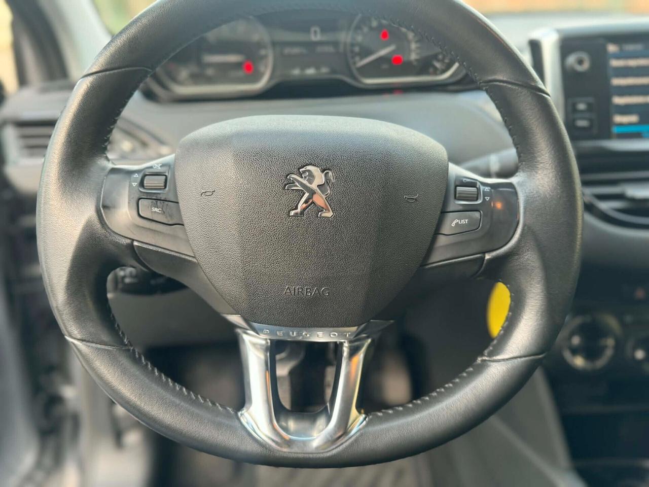 Peugeot 208 PureTech Anno 2019 1.2 Benz Allure