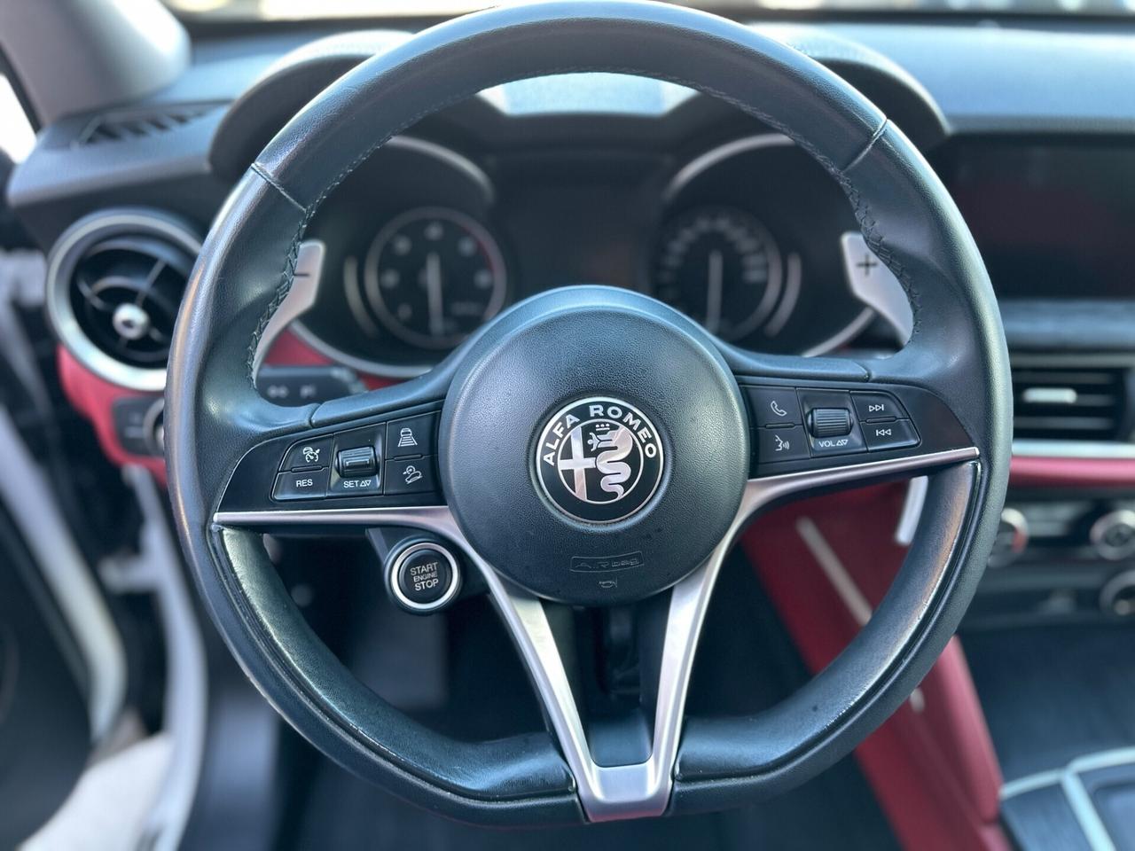 Alfa Romeo Stelvio 2.2 Turbodiesel 210 CV AT8 Q4 B