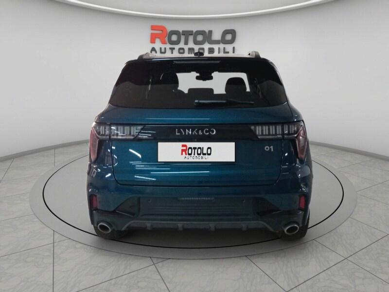 LYNK&CO 01 01 PHEV