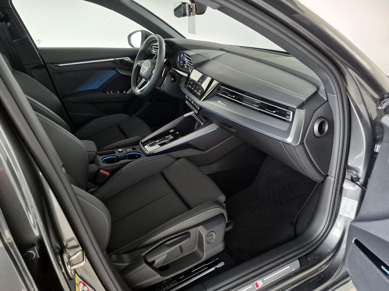 Audi A3 SPORTBACK TFSI MHEV S LINE EDITION S-TRONIC MATRIX SONOS TETTO CARPLAY 360° ACC AUTO UFFICALE AUDI 1 PROPRIETARIO