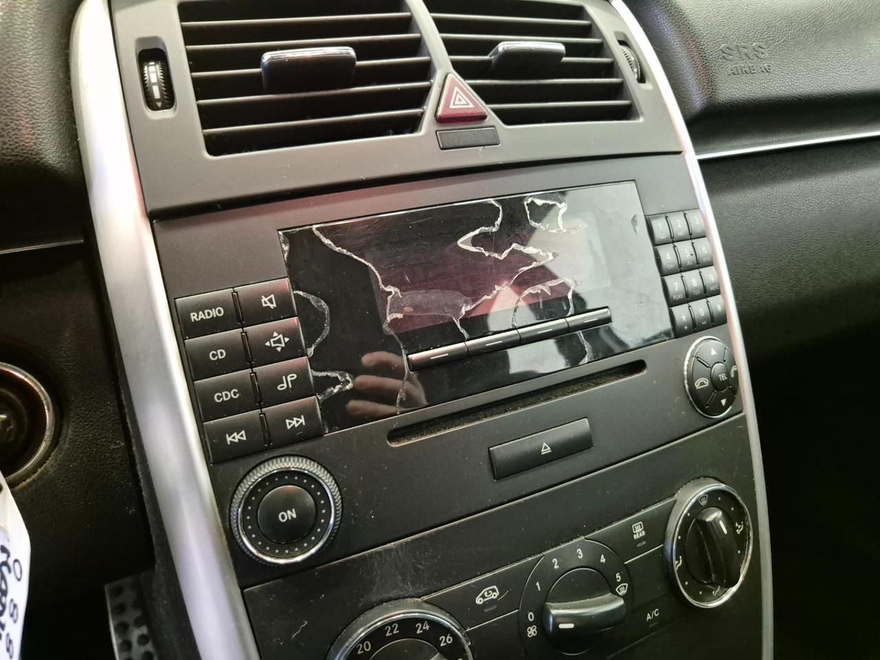 Mercedes B 200 CDI Chrome - NEOPATENTATI - Clima - Radio CD