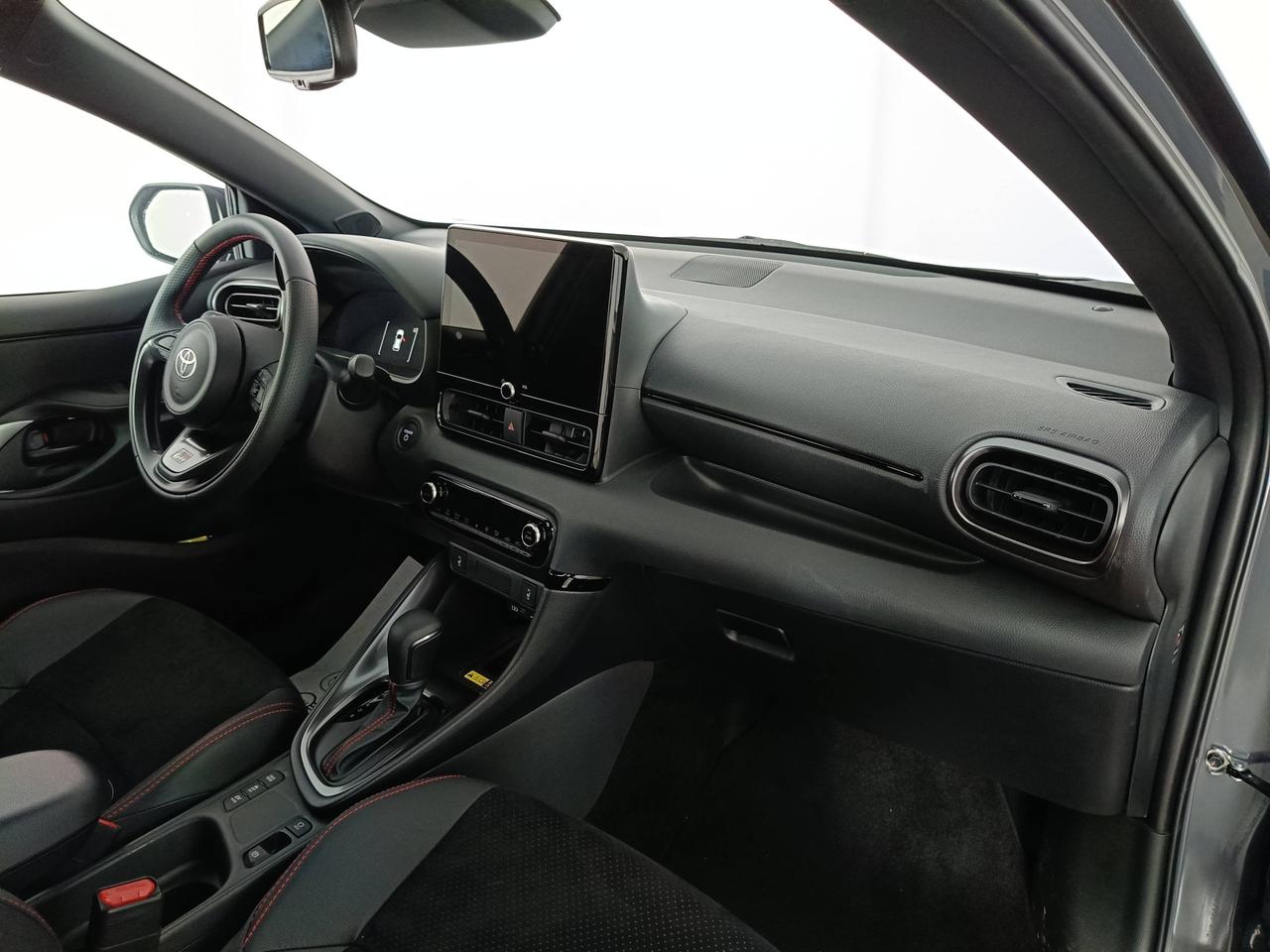 TOYOTA Yaris 1.5 Hybrid 130 - GR SPORT MY25