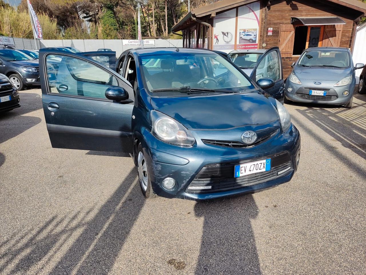 Toyota Aygo 1.0 12V VVT-i 5 porte Lounge Connect MMT