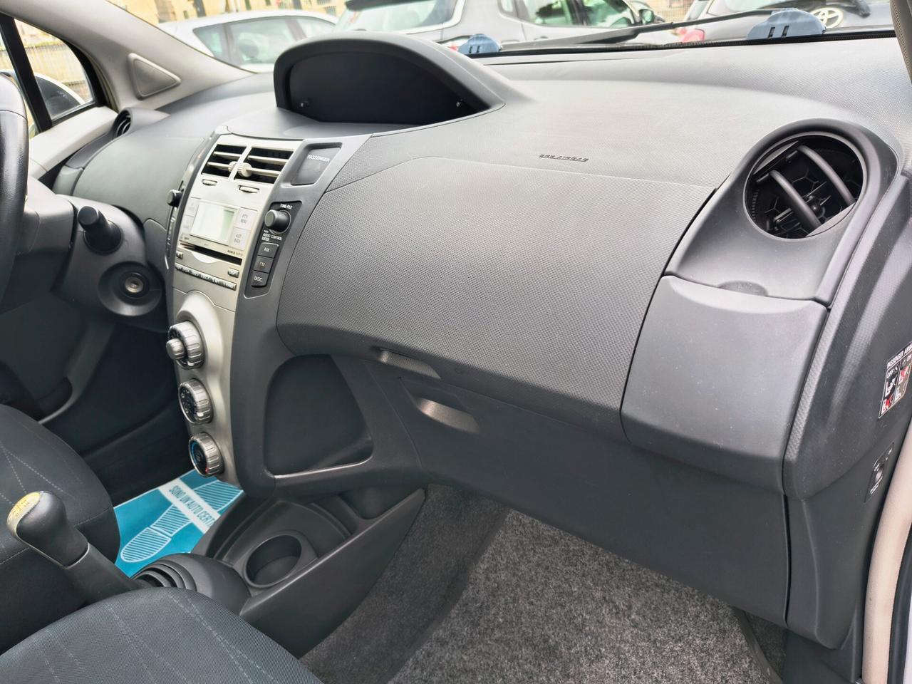 TOYOTA YARIS 1.4 DIESEL SOLI 100.000 KM UNICOPROPRIETARIO