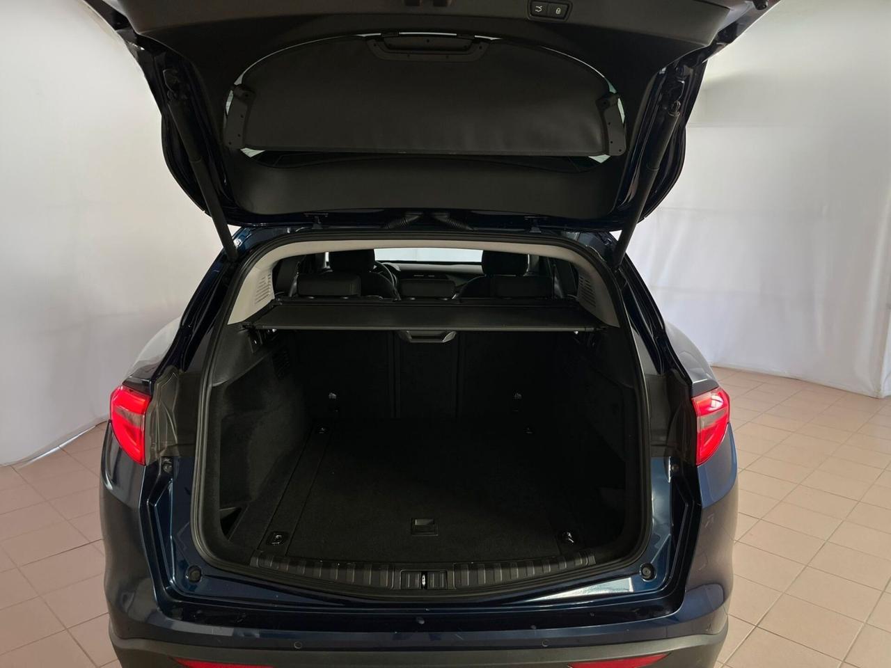 Alfa Romeo Stelvio 2.2 Turbodiesel 190 CV AT8 RWD Business