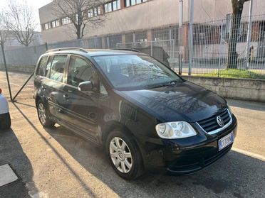 VOLKSWAGEN Touran 1.6 GPL X EXPORT