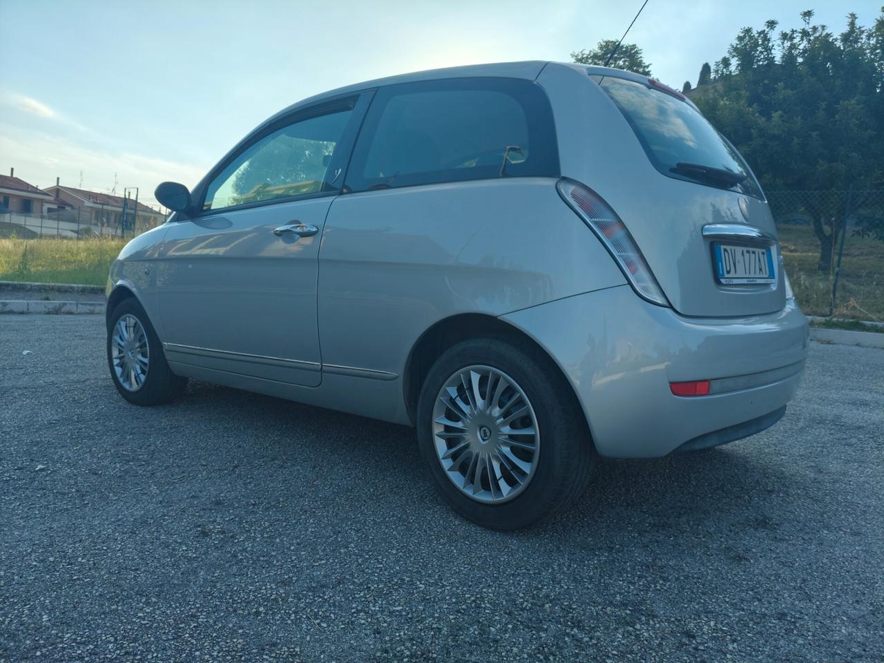 Lancia Ypsilon 1.3 diesel 115 000 km