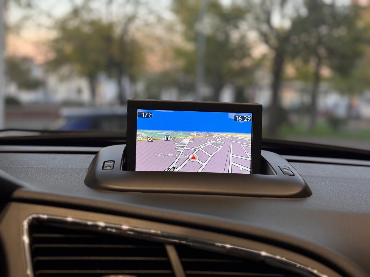 Peugeot 3008 BlueHDi Full “TETTO/NAV/RETR”