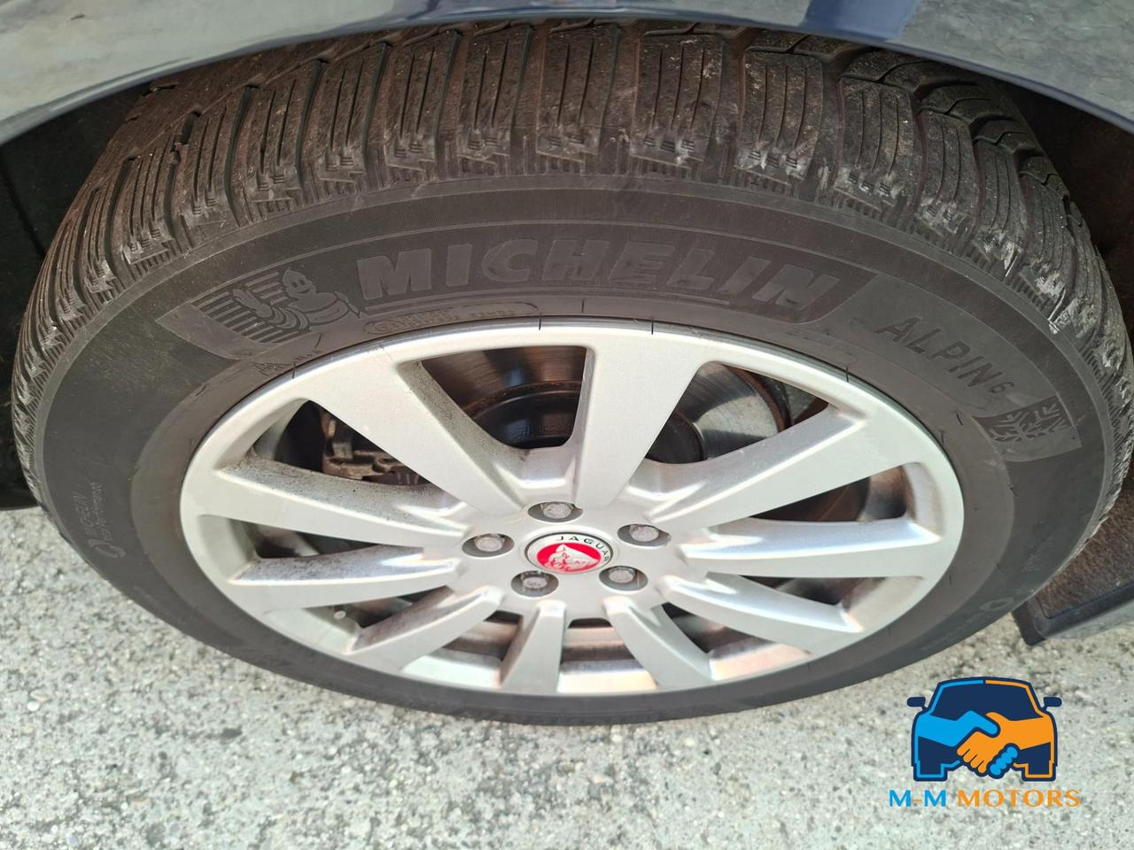 Jaguar XE Berlina XE 2.0d i4 Prestige Business edition 180cv auto my18