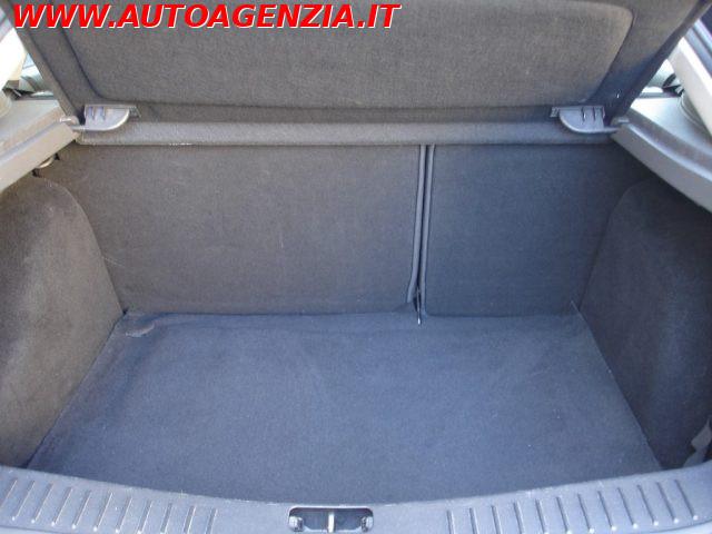 FORD Focus 1.6 TDCi (90CV) 5p. (POCHI KM)