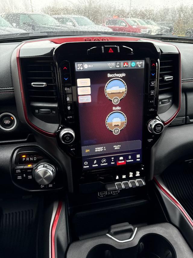 DODGE RAM V8 HEMI CREW CAB - REBEL