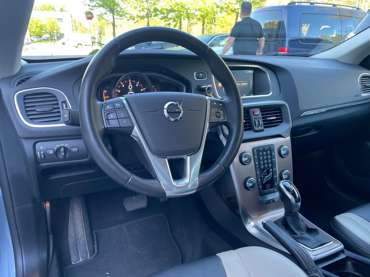Volvo V40 Cross Country V40 Cross Country*4x4*Automatik*Solo 48000km*