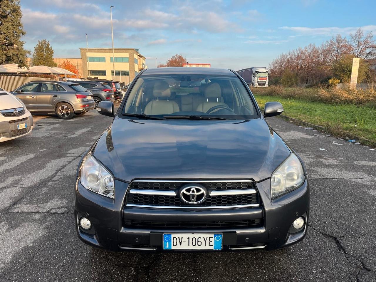 Toyota RAV 4 RAV4 2.2 D-Cat 177 CV Luxury