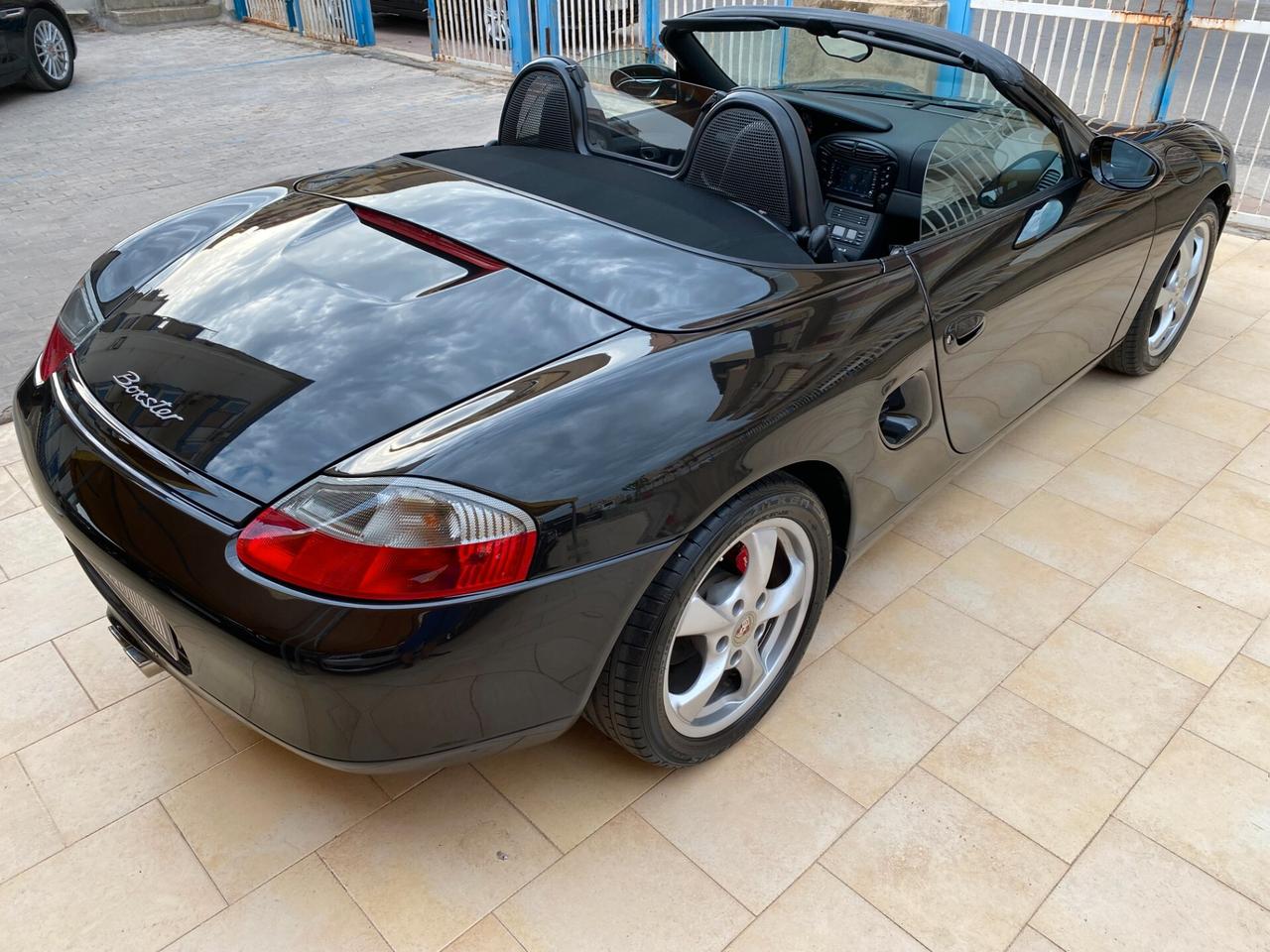 Porsche Boxster 2.5i 24V cat