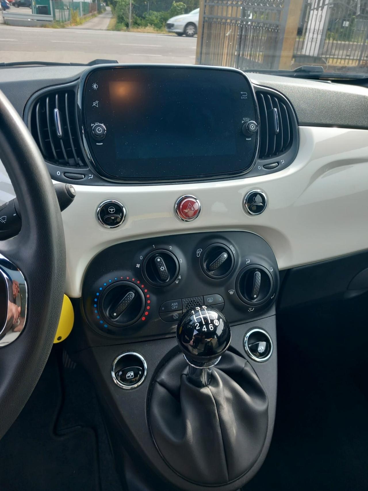 Fiat 500 1.0 Hybrid Dolcevita