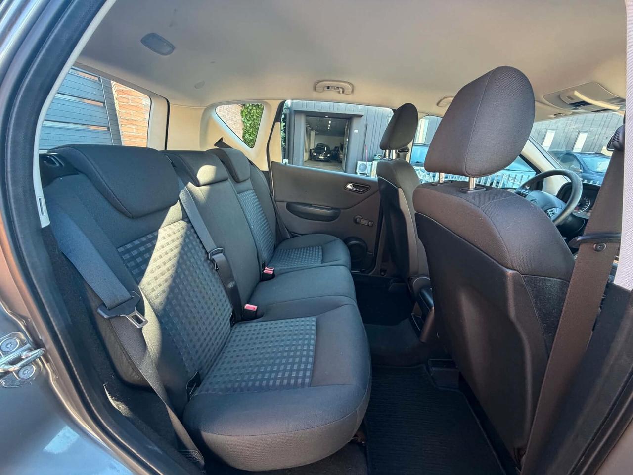 Mercedes A 160i-135.000km-Tag.Cert-Garanzia-2011