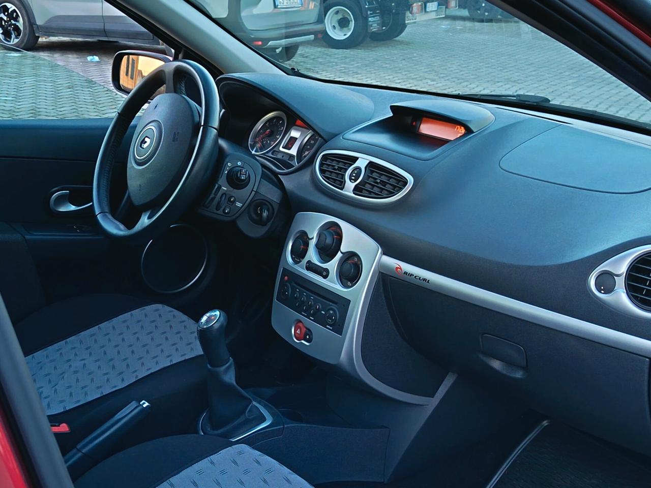 Renault Clio 1.2 16V 5 porte Le Iene