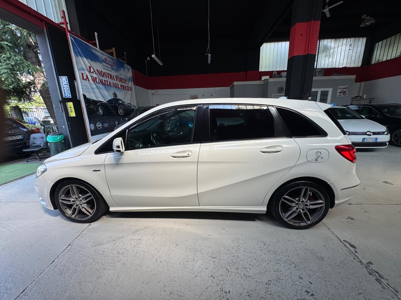 Mercedes-benz B 180 CDI BLUEEFFICIENCY PREMIUM (80 KW)