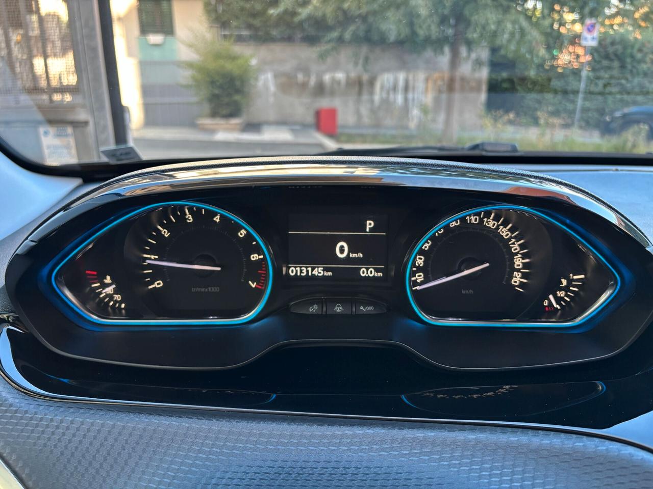 Peugeot 2008 PureTech Turbo 110 EAT6 S&S Black Matt PREZZO REALE