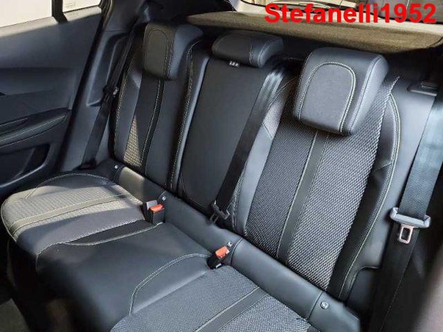 PEUGEOT 2008 1.2 hybrid GT 136cv e-dcs6