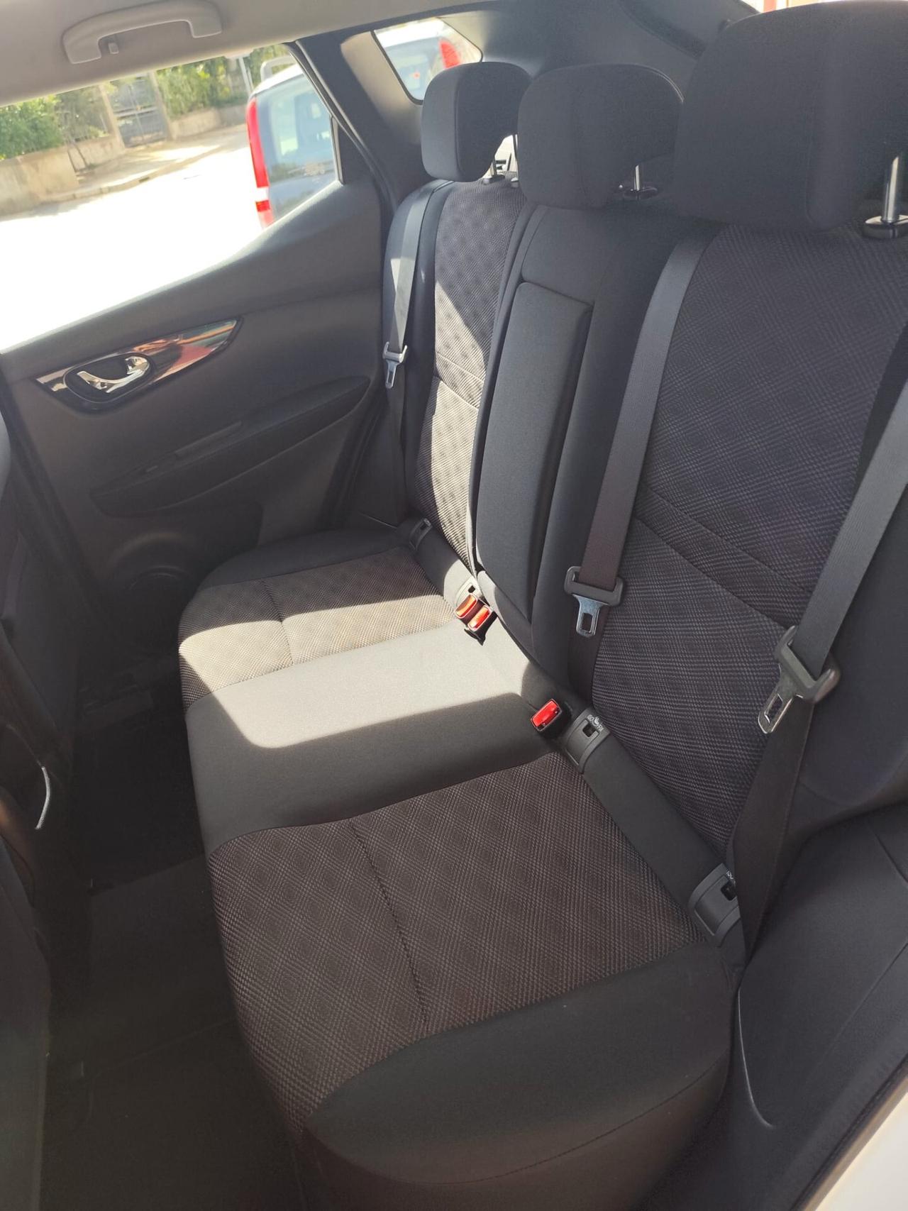 Nissan Qashqai 1.5 dCi 110 cv
