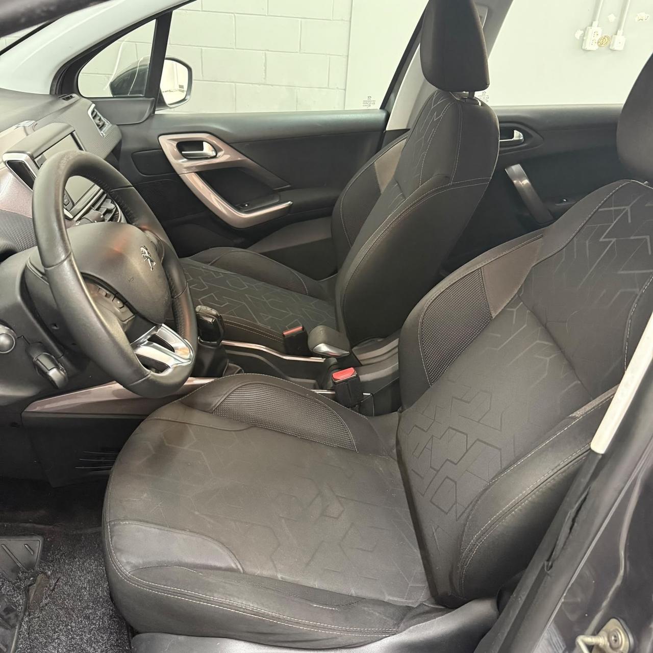 Peugeot 2008 1.2 VTi 82CV Allure EURO5 neopatentati