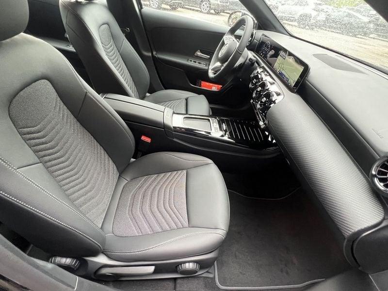 Mercedes-Benz Classe A 180 Advanced 136 CV