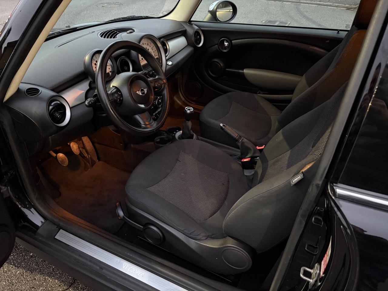 Mini Cooper Coupe 1.6 Coupé