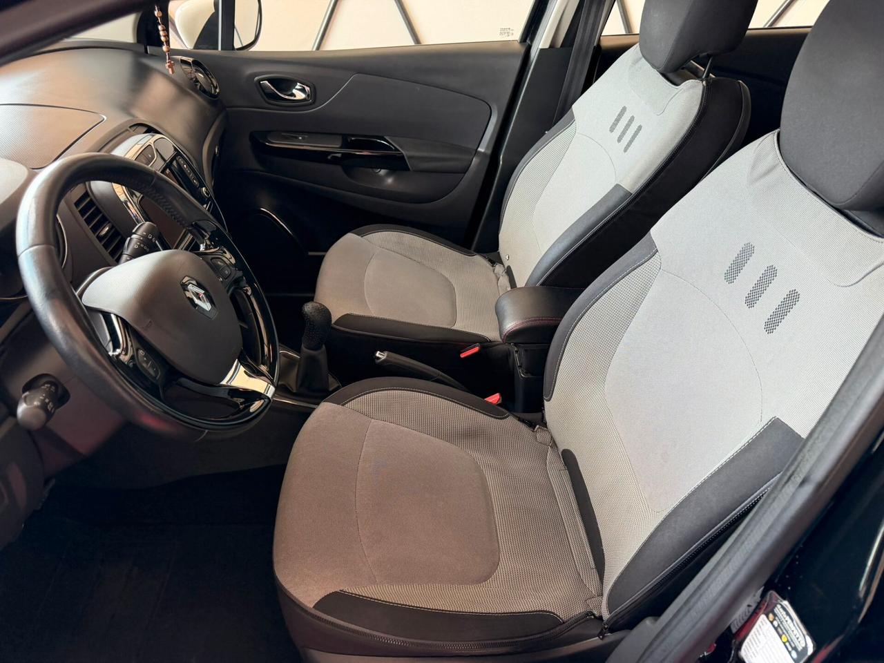 Renault Captur 1.5 DCI 110CV INTENS