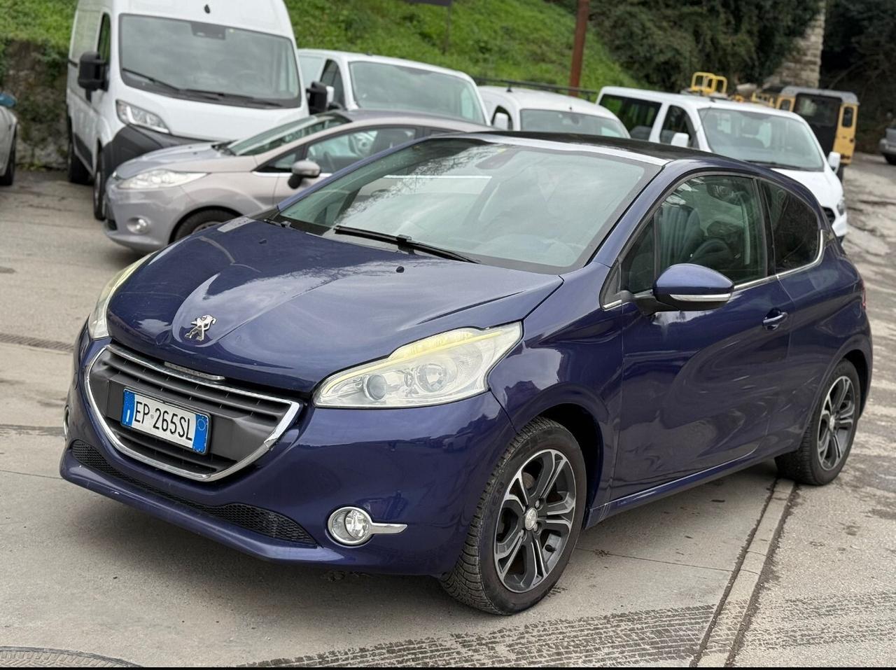 Peugeot 208 1.4 HDi 68 CV 3 porte Allure