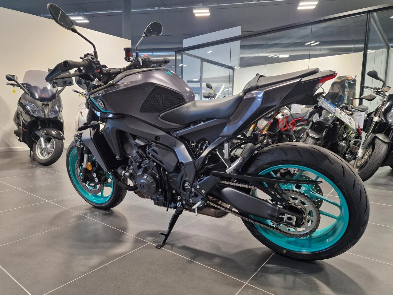 Yamaha MT-09 Y-AMT 2025