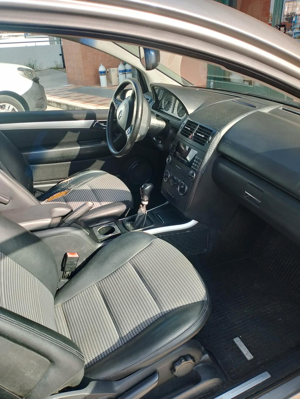 Mercedes-benz A 200 160 CDI Coupé Avantgarde