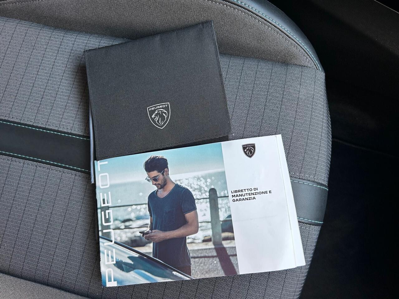 Peugeot 2008 BlueHDi 110 S&S ALLURE PACK