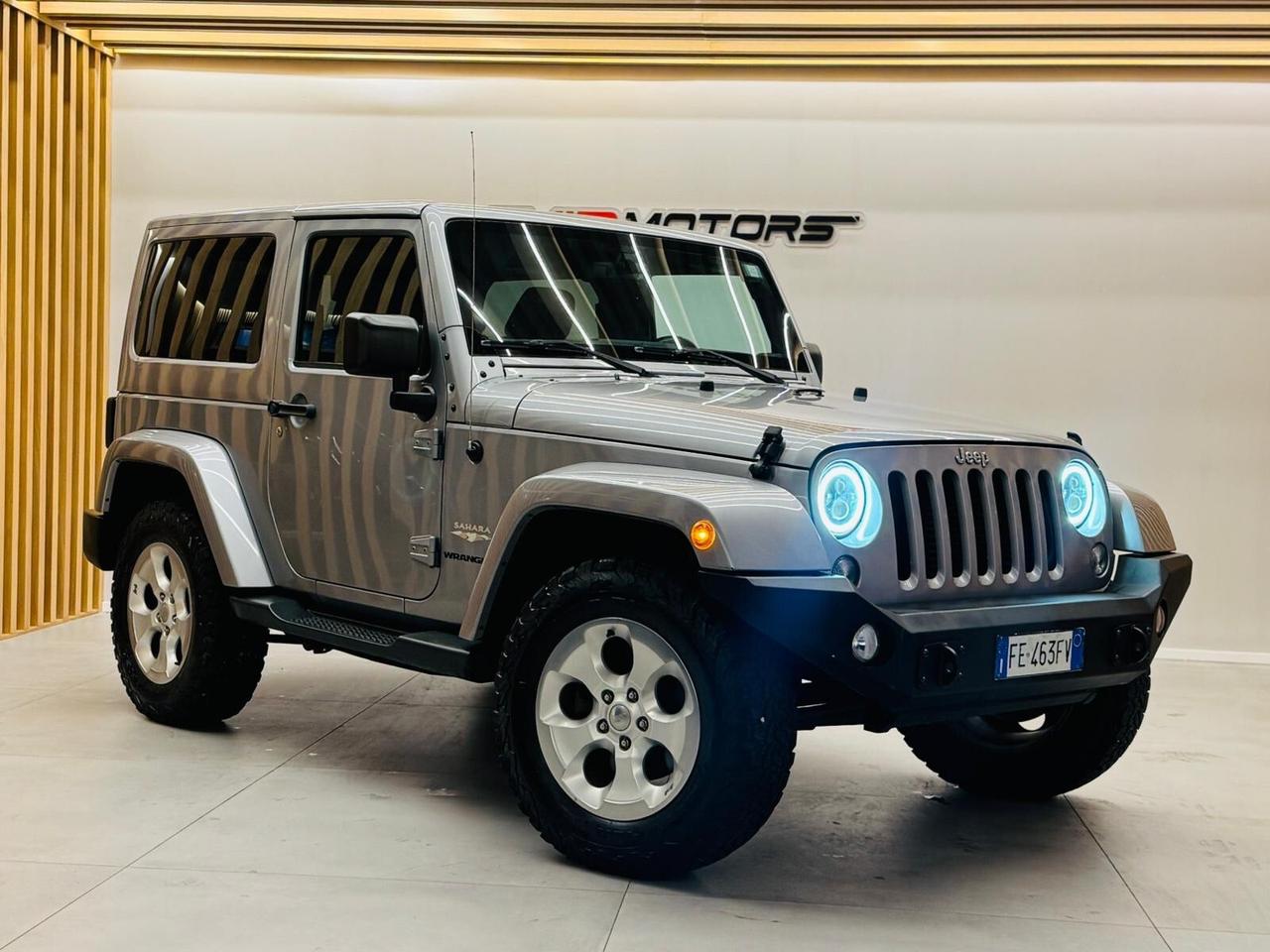 Jeep Wrangler 2.8 CRD SAHARA UNLIMITED PARI AL NUOVO restilyng