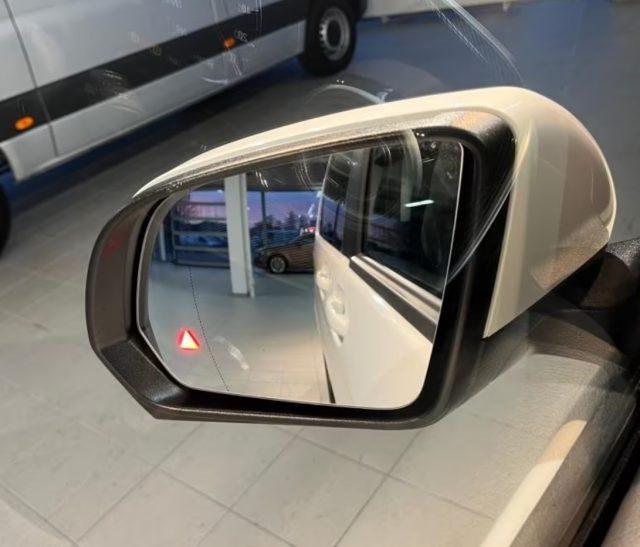 MERCEDES-BENZ V 220 d Automatic Avantgarde Long 8 POSTI IVA ESPOSTA