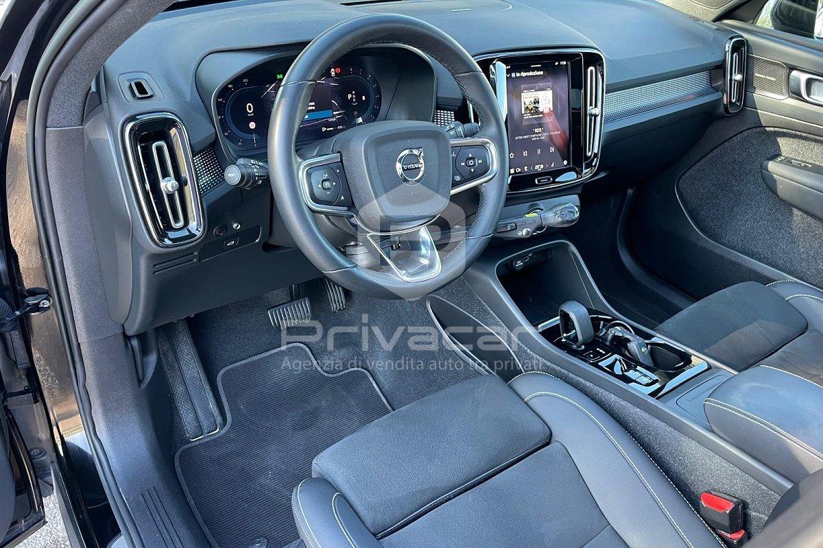 VOLVO XC40 B3 automatico Ultimate Dark