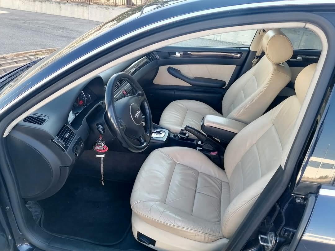 Audi A6 2.5 V6 TDI/180 CV cat Avant quattro