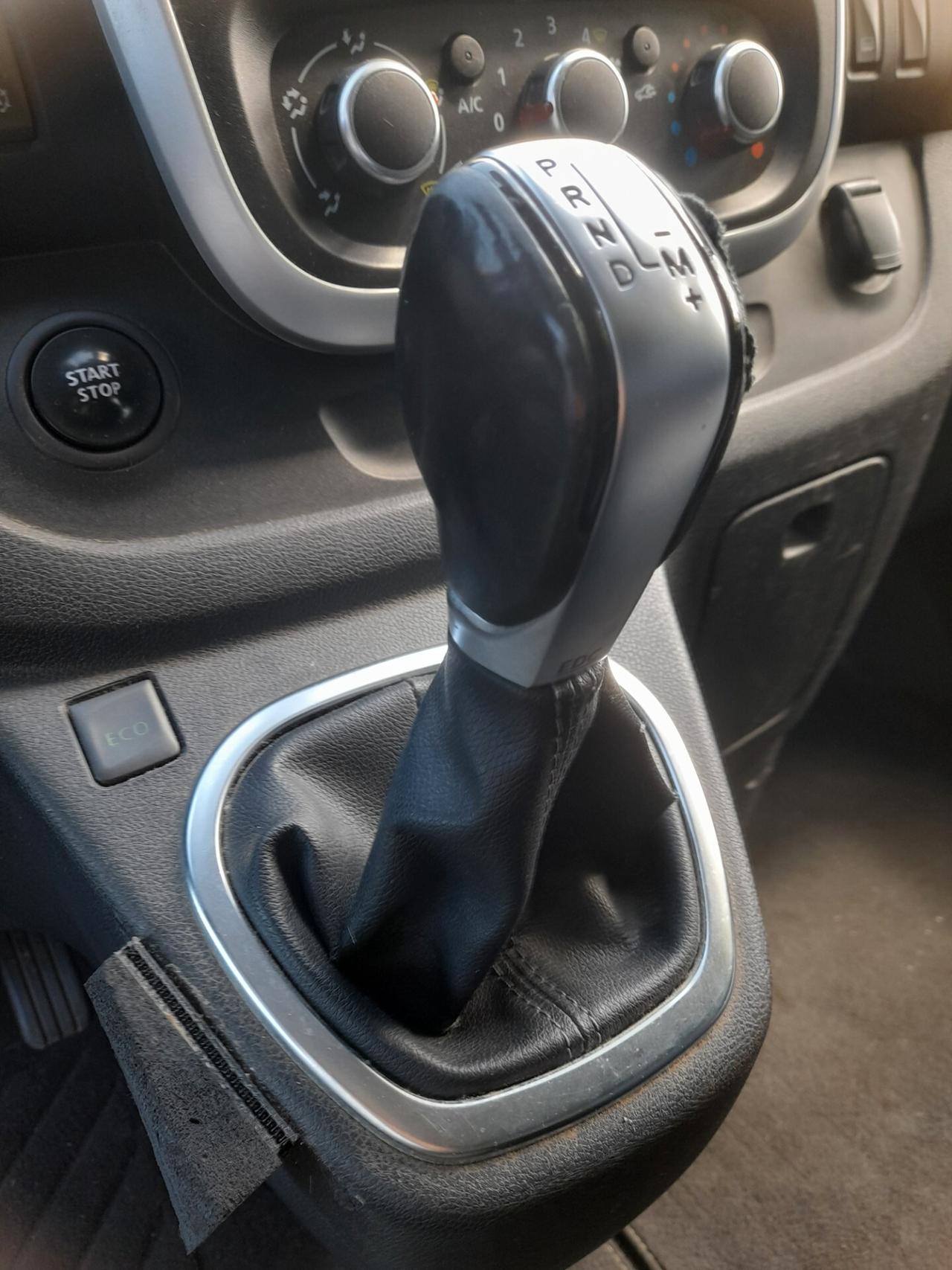 Renault Trafic T27 2.0 dCi 145CV EDC PC-TN Intens Energy