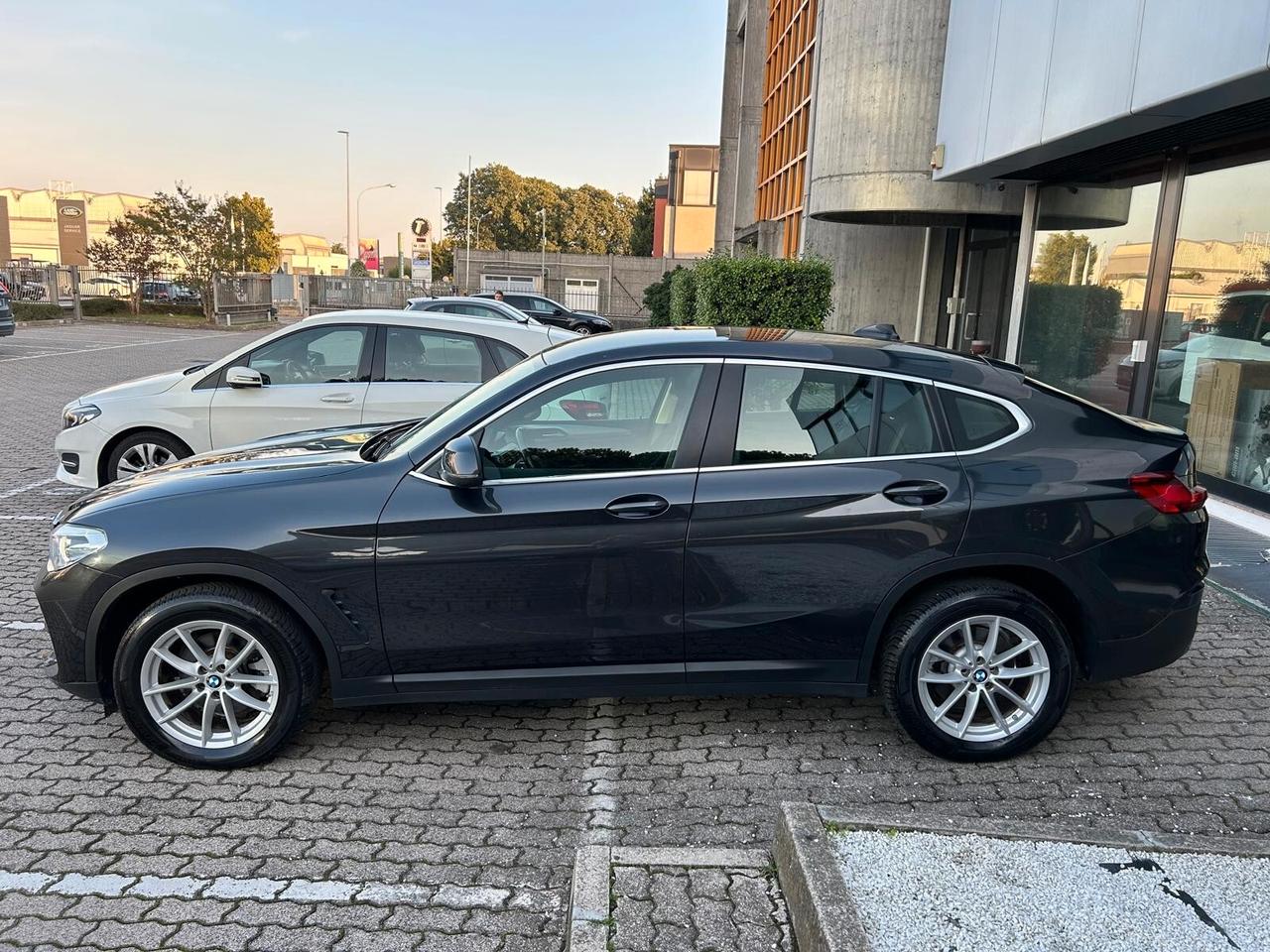BMW X4 xdrive20d mhev 48V auto DANNEGGIATA
