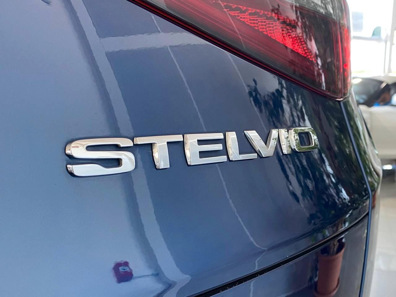 Alfa Romeo Stelvio 2.2 Turbodiesel 180 CV AT8 Q4 TETTO APRIBILE