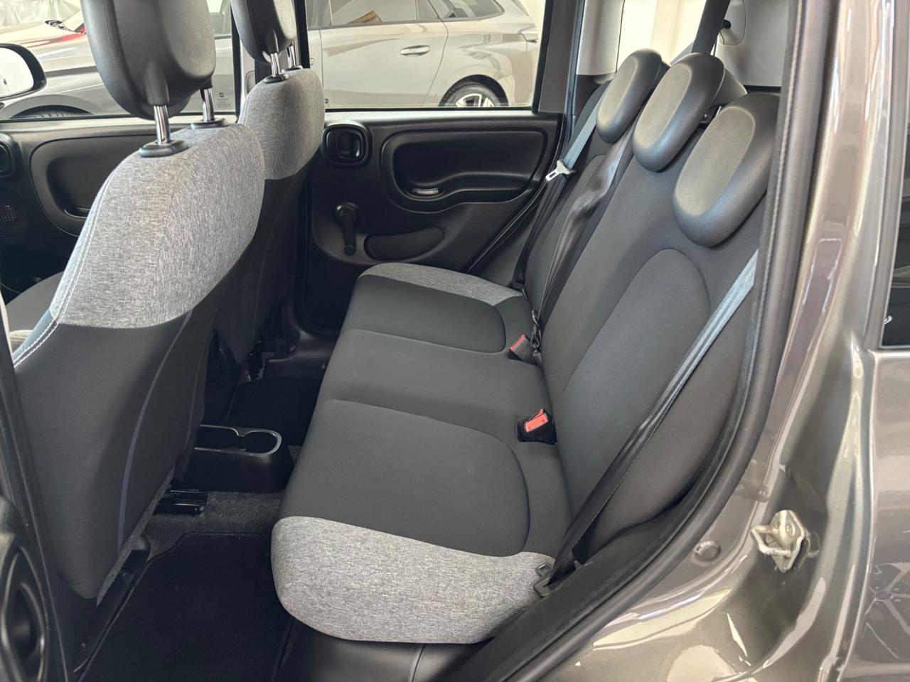 Fiat Panda 1.0 FireFly S&S Hybrid Garmin