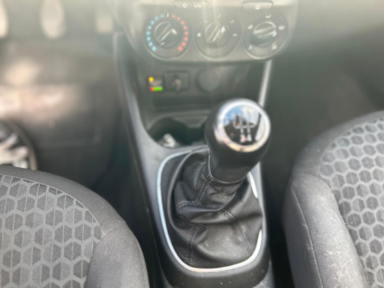 Opel Corsa 1.2 5 porte Innovation GPL