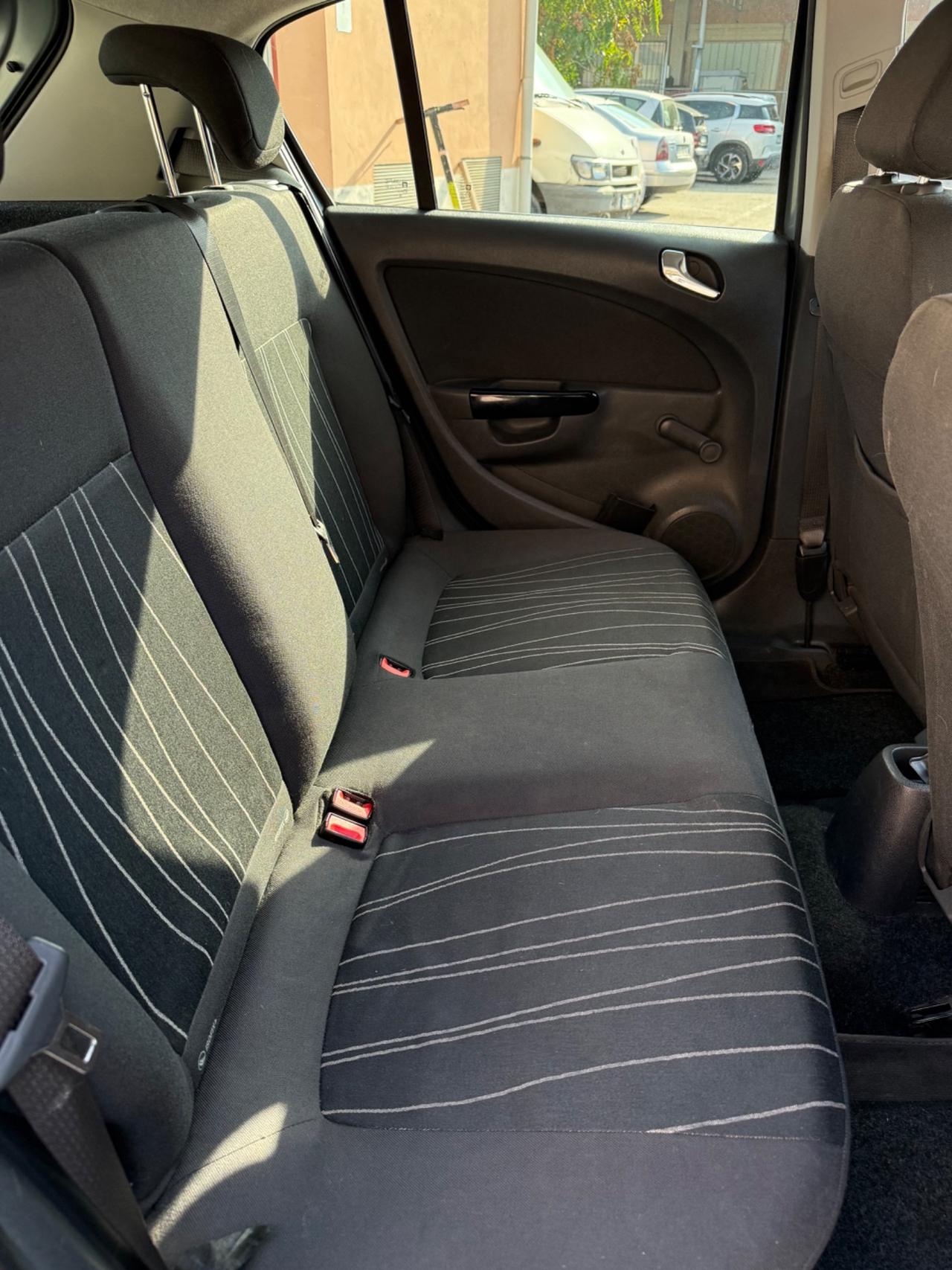 Opel Corsa 1.2 5 porte Edition