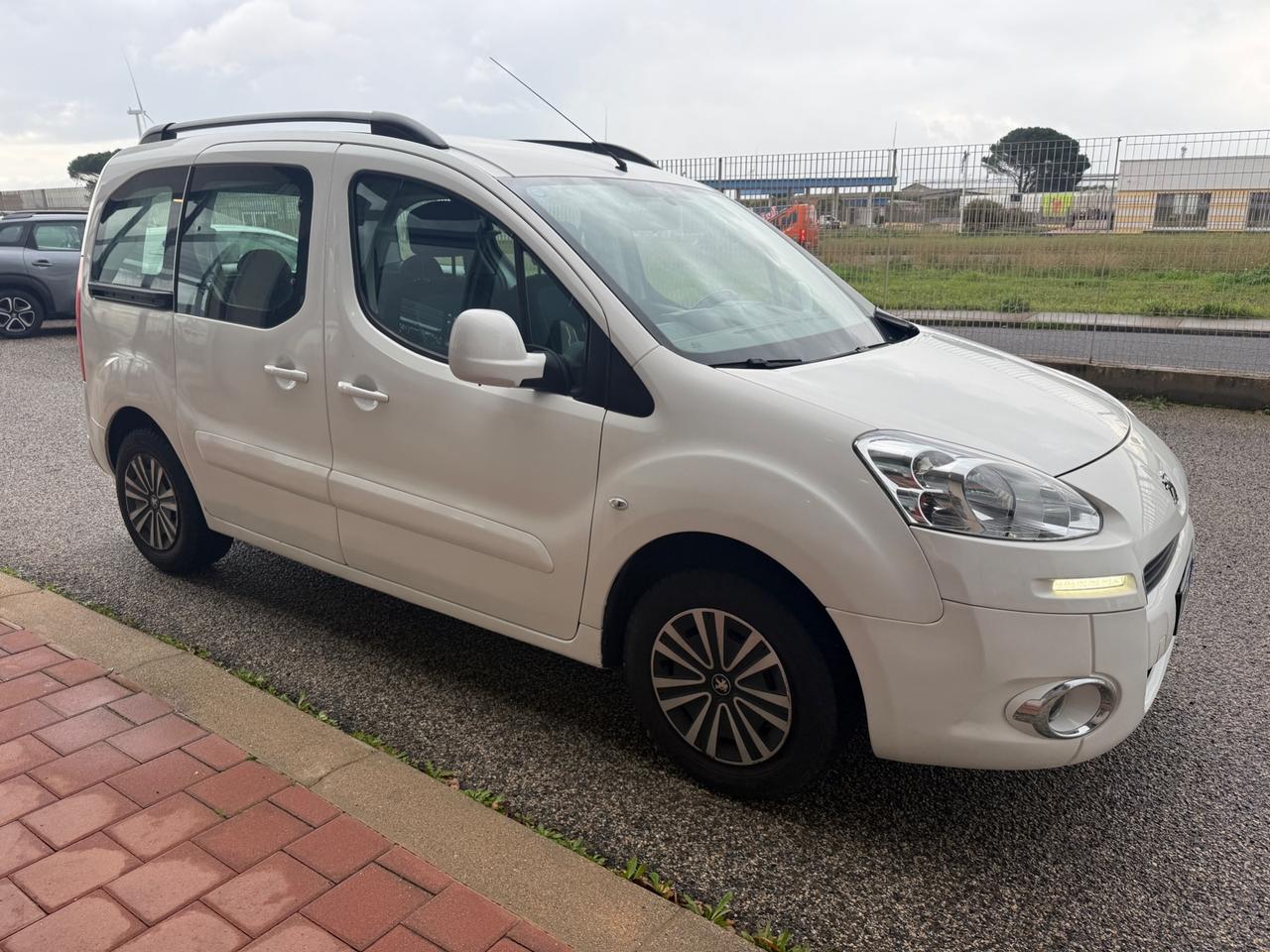 Peugeot Partner Tepee 1.6 HDi 92CV my14"