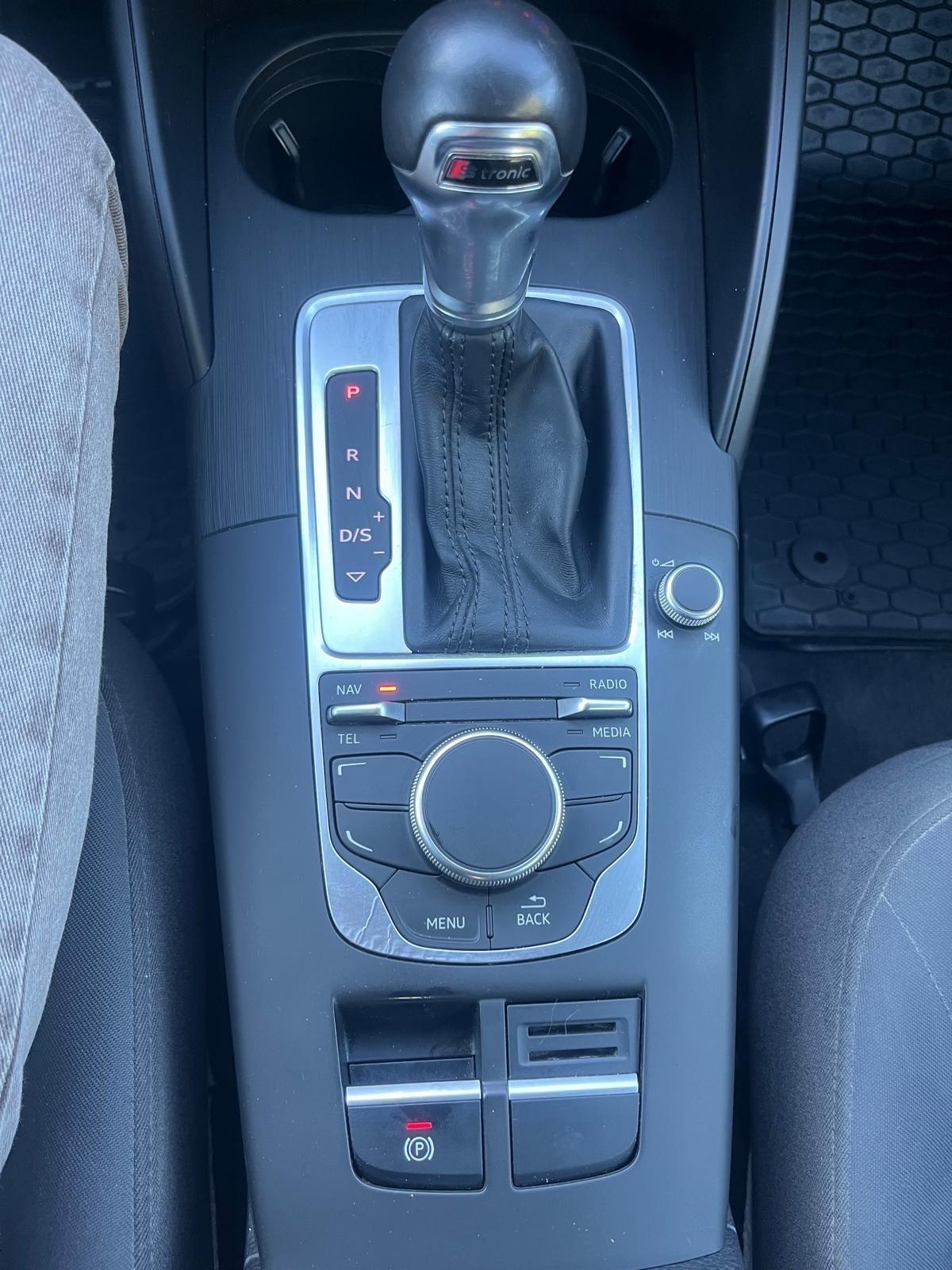 Audi A3 1.6 Diesel - Neopatentati - Automatico