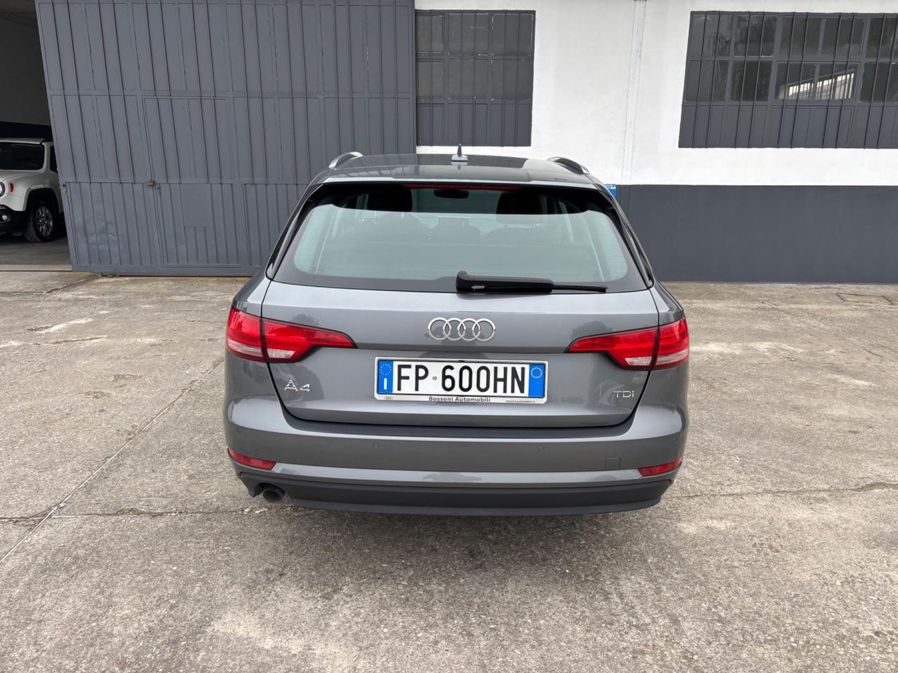 Audi A4 Avant 2.0 TDI 150 CV. Garanzia 12 mesi