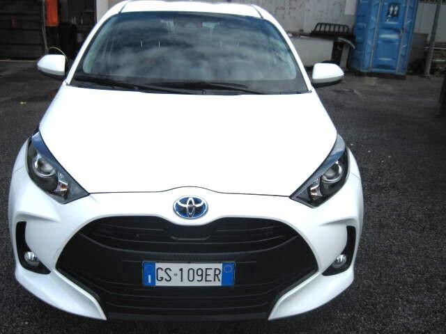 Toyota Yaris 1.5 Hybrid KM 20000 FINANZIABILE FATTURABILE
