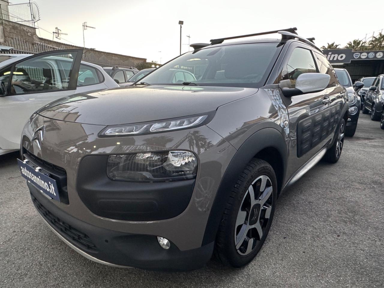 Citroen C4 Cactus BlueHDi 100 Shine Rip Curl Tetto panoramico